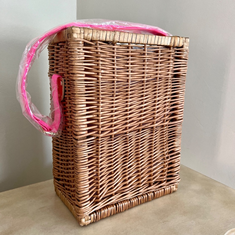 πLilly Pulitzer Wine / Beverage Basketπ - Picture 9 of 14